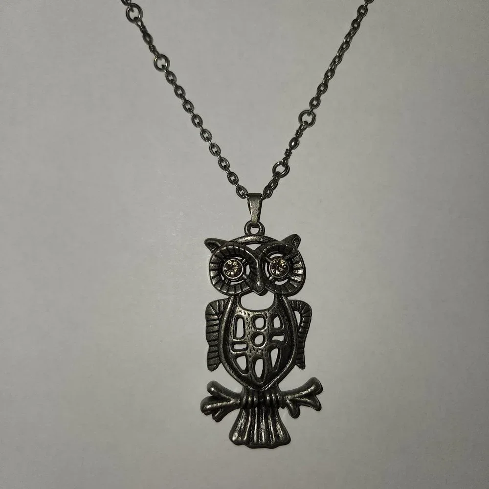 Owl necklace silver gunmetal